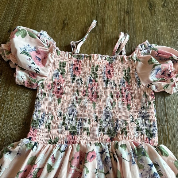 2/20$ Girls pink floral tiered dress size M(10/12) - Picture 7 of 7